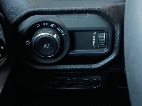 Used 2024 Jeep Wrangler Unlimited Sport AWD/4WD image 12