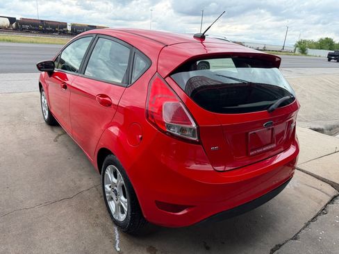 Used 2015 Ford Fiesta SE FWD image 40
