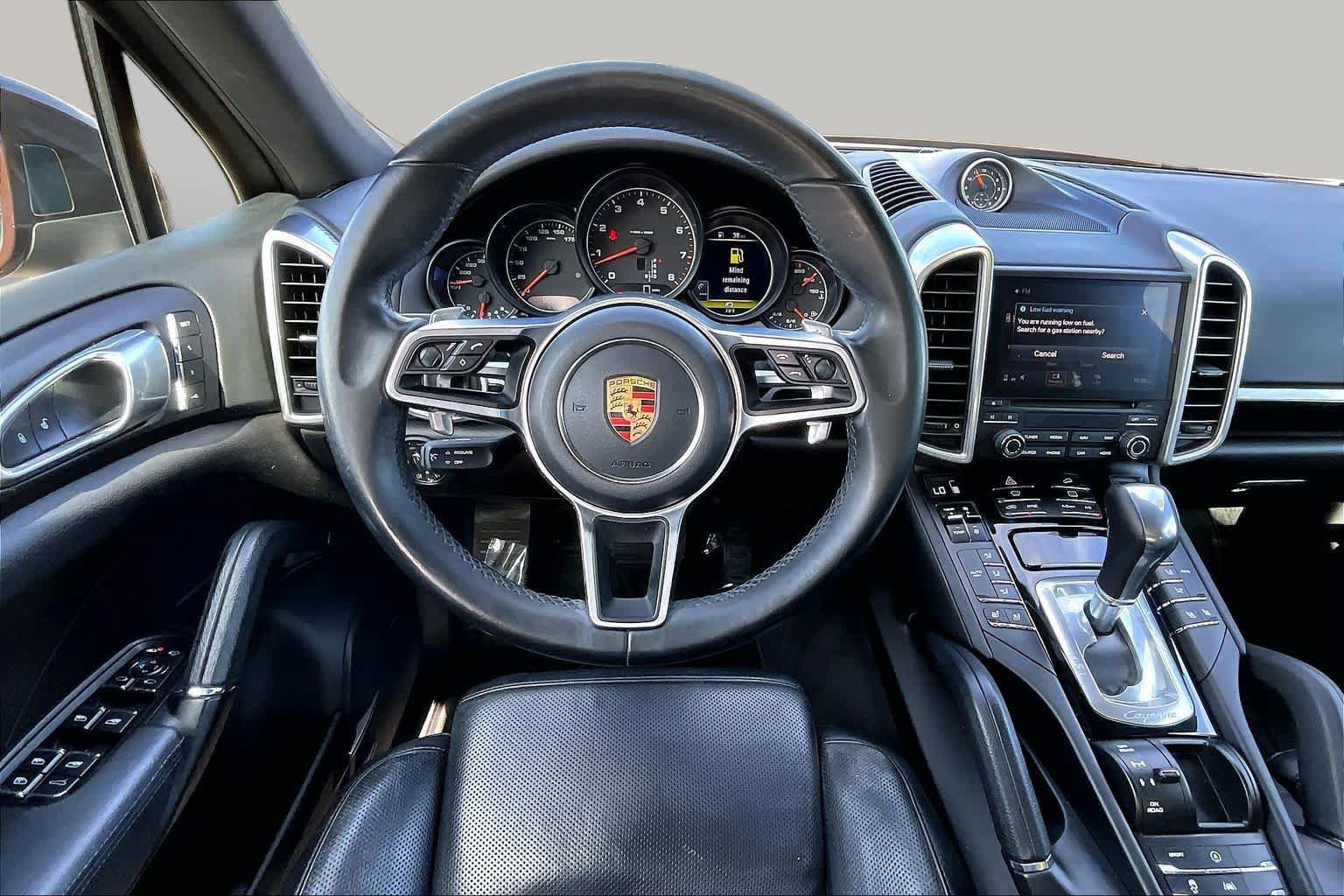 Used 2018 Porsche Cayenne Platinum Edition AWD/4WD image 5
