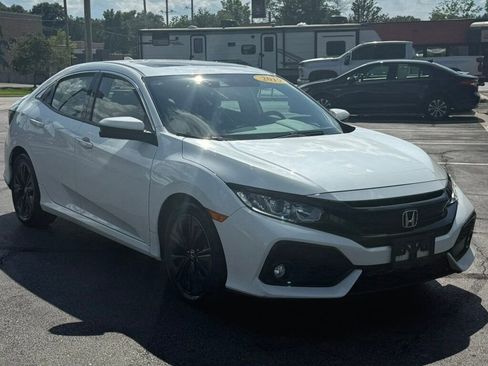 Used 2019 Honda Civic EX image 2