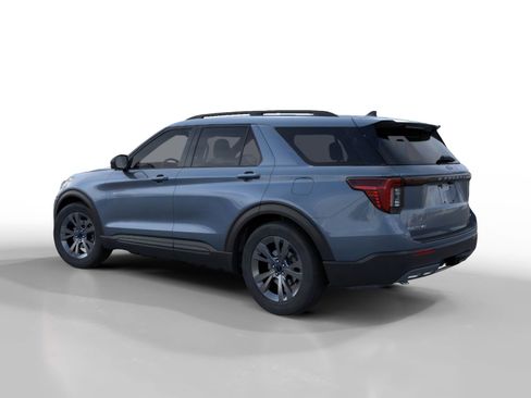 New 2026 Ford Explorer Active image 4