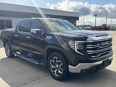 Used 2023 GMC Sierra 1500 SLT image 15