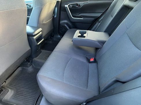 Used 2021 Toyota RAV4 LE image 24