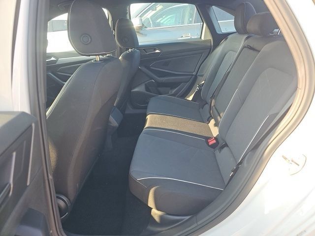 Used 2025 Volkswagen Jetta Sport FWD image 16