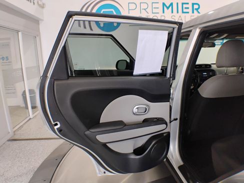 Used 2019 Kia Soul image 82