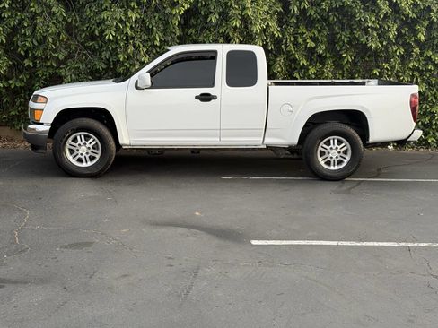 Used 2012 Chevrolet Colorado LT AWD/4WD image 6