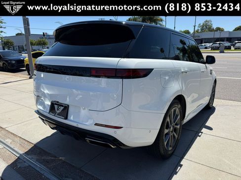 Used 2023 Land Rover Range Rover Sport SE Dynamic AWD/4WD image 7