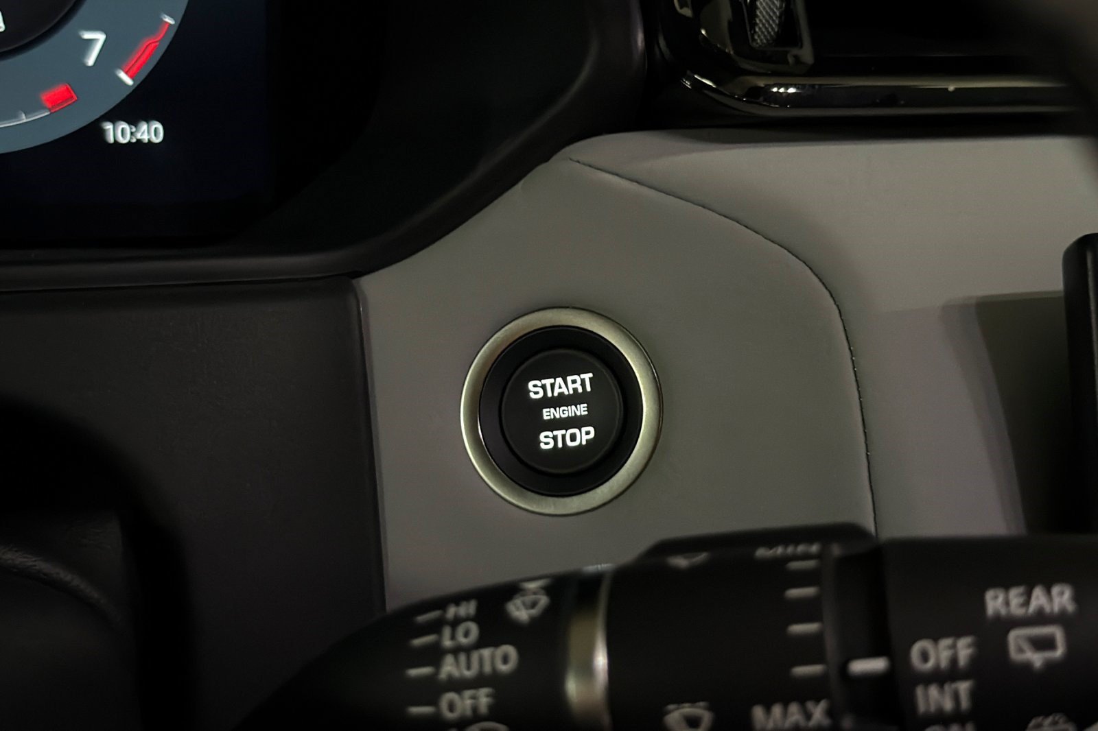 New 2026 Land Rover Range Rover Velar S AWD/4WD image 14