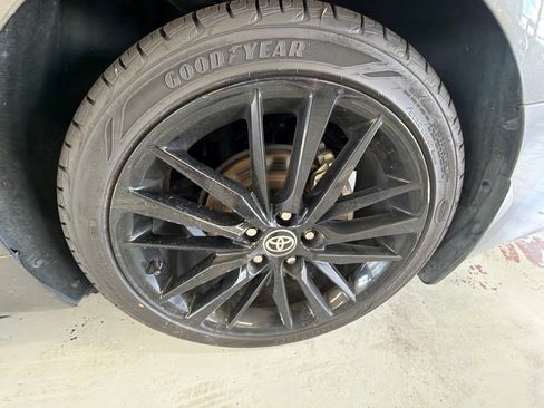 Used 2023 Toyota Camry XSE FWD image 9