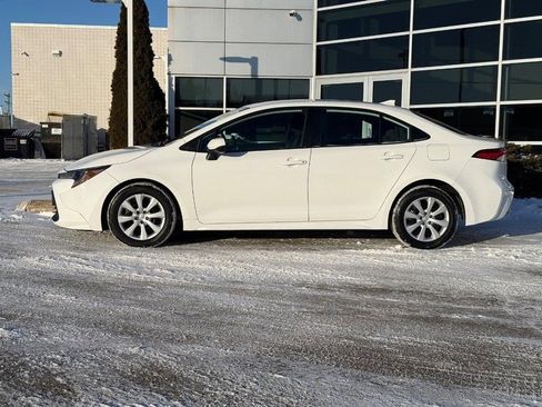 Used 2024 Toyota Corolla LE image 6