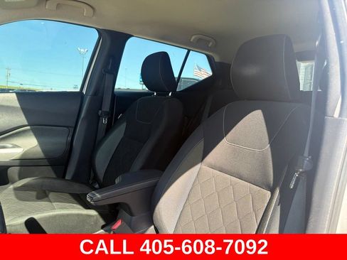 Used 2020 Nissan Kicks SV FWD image 9