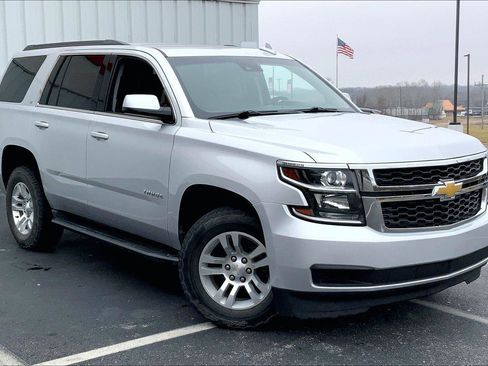 Used 2019 Chevrolet Tahoe LT image 2