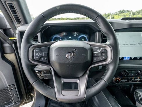 New 2025 Ford Bronco Badlands image 38