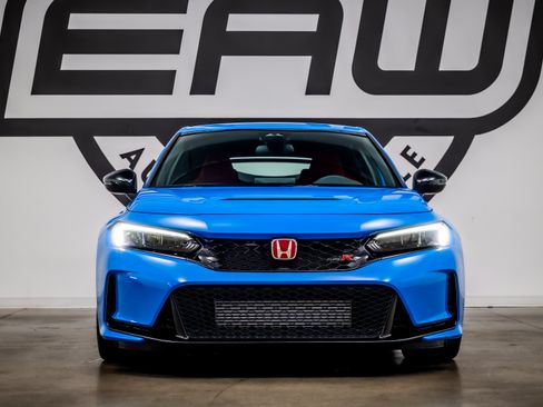 Used 2025 Honda Civic Type R image 4
