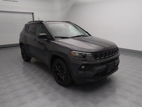 Used 2024 Jeep Compass Latitude w/ Altitude Special Edition image 13