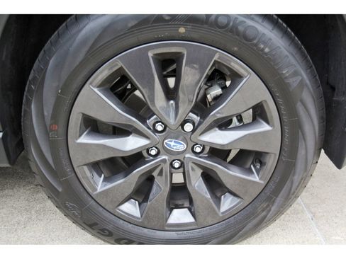 Certified 2025 Subaru Outback Onyx Edition AWD/4WD image 29
