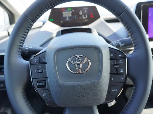 New 2026 Toyota Prius Plug-In Hybrid FWD image 23