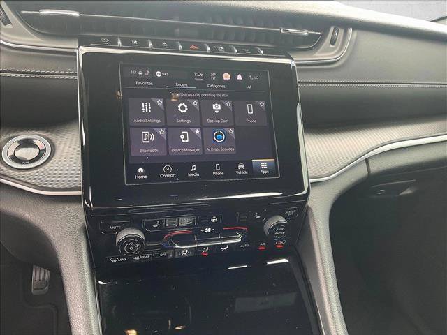 Used 2024 Jeep Grand Cherokee Altitude RWD image 23