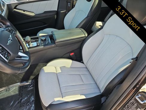 Used 2018 Genesis G80 3.3T Sport RWD image 15