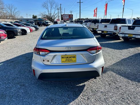 Used 2024 Toyota Corolla LE image 17