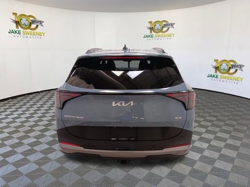 Used 2026 Kia Sportage EX w/ EX Panoramic Sunroof Package image 9