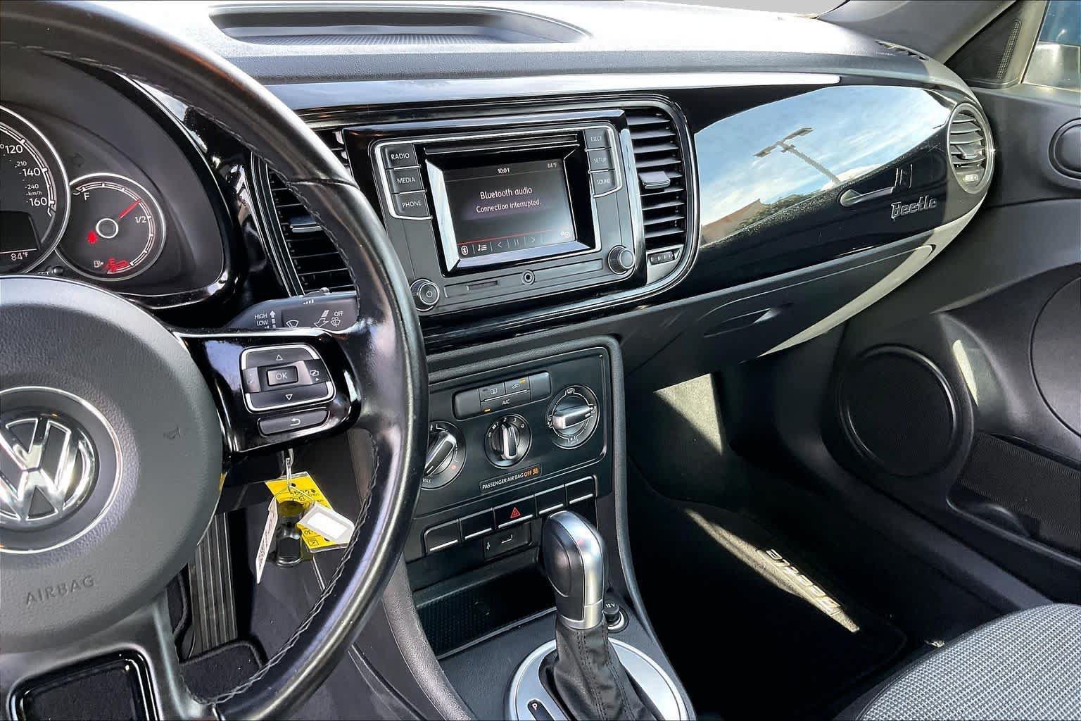 Used 2019 Volkswagen Beetle 2.0T S FWD image 6