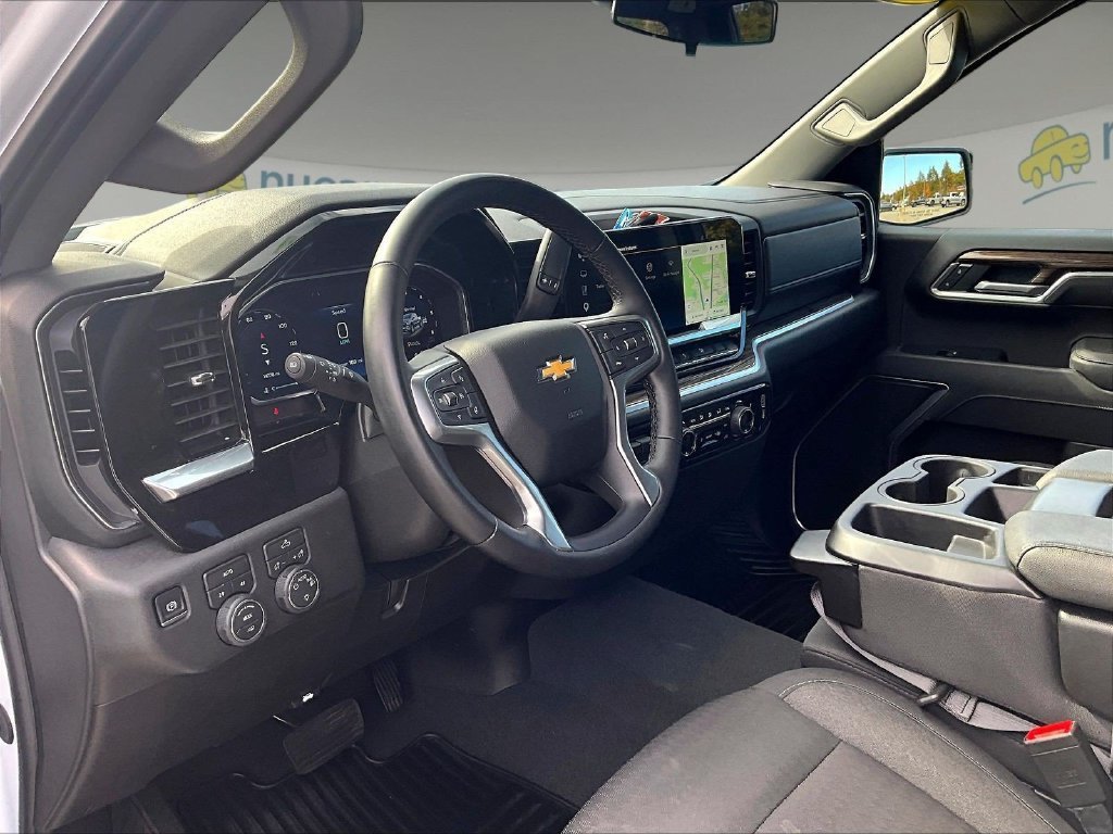 Used 2026 Chevrolet Silverado 1500 LT AWD/4WD image 8