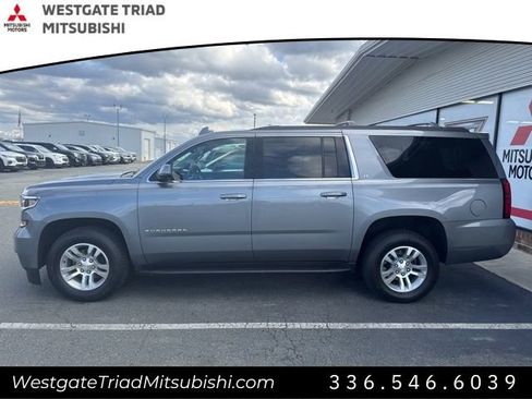 Used 2020 Chevrolet Suburban LT image 5