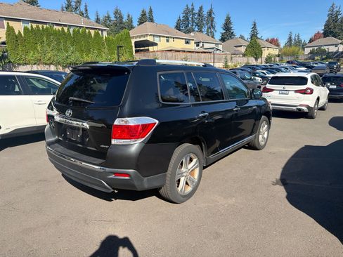 Used 2013 Toyota Highlander Limited AWD/4WD image 4