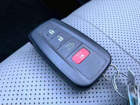 Used 2020 Toyota Highlander Platinum AWD/4WD image 35