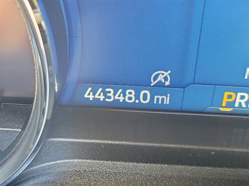 Used 2024 Ford Expedition XLT image 23