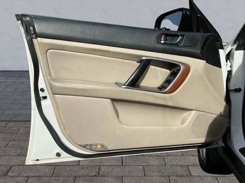 Used 2006 Subaru Outback 3.0R L.L. Bean image 9