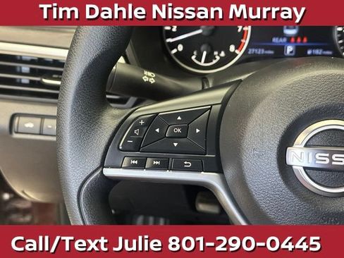Used 2025 Nissan Altima 2.5 SV AWD/4WD image 23