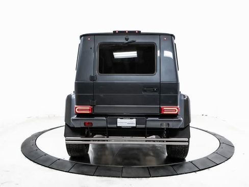 Used 2017 Mercedes-Benz G 550 Squared image 6