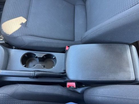 Used 2016 Volkswagen Jetta S image 25