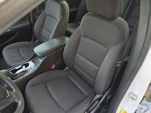 Used 2024 Chevrolet Malibu LS FWD image 22