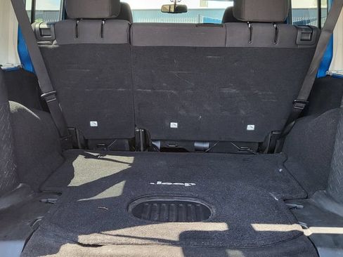 Used 2015 Jeep Wrangler Unlimited Sport w/ Quick Order Package 24S AWD/4WD image 15