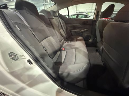 Used 2025 Nissan Altima 2.5 SV image 42