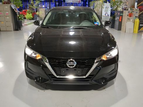 Used 2020 Nissan Sentra SV FWD image 3