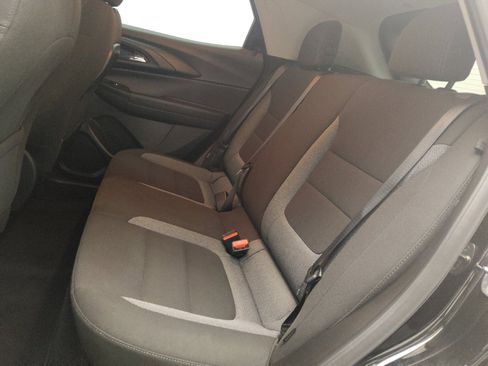Used 2021 Chevrolet TrailBlazer LT w/ Convenience Package FWD image 18