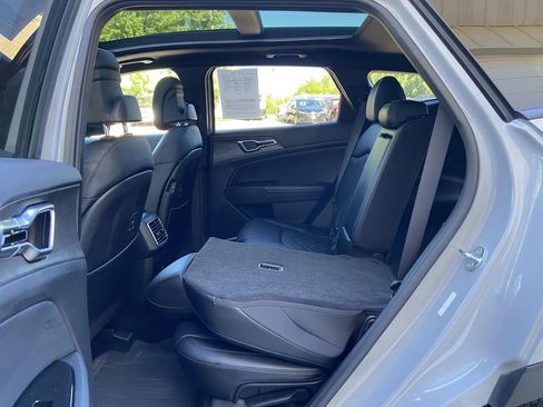 Used 2023 Kia Sportage X-Pro AWD/4WD image 26