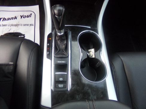 Used 2018 Acura TLX image 24