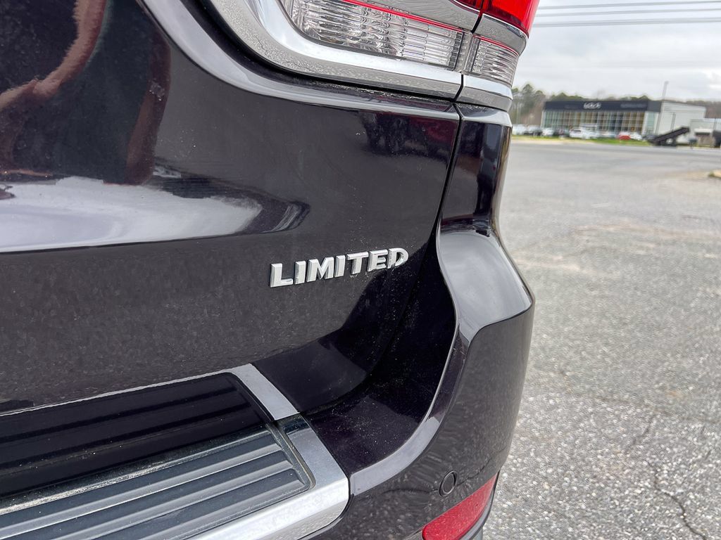 Used 2021 Jeep Grand Cherokee Limited AWD/4WD image 5