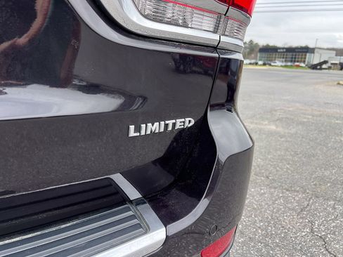 Used 2021 Jeep Grand Cherokee Limited image 5