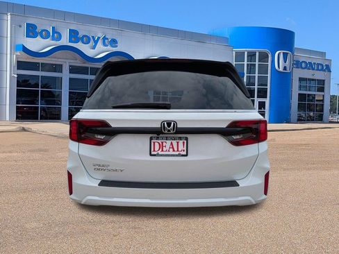 New 2026 Honda Odyssey EX-L image 4
