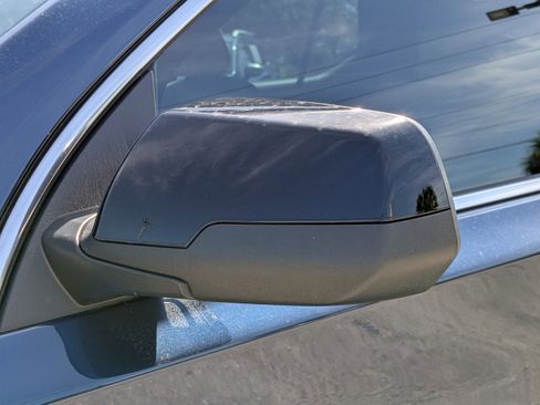 Used 2023 Chevrolet Traverse LS FWD image 11