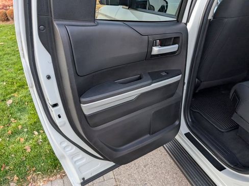 Used 2021 Toyota Tundra image 14