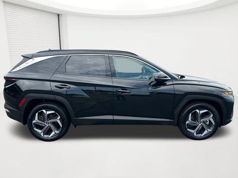 Certified 2024 Hyundai Tucson Limited AWD/4WD image 4