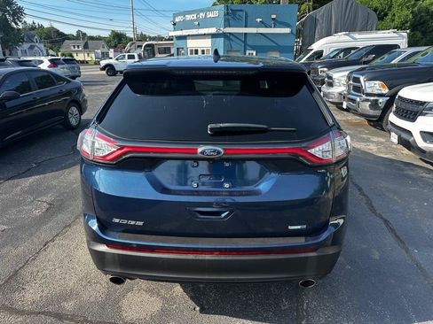 Used 2017 Ford Edge SE w/ Cargo Accessory Package AWD/4WD image 4