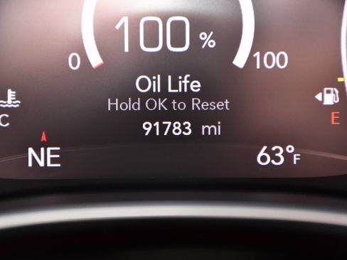Used 2017 Chrysler Pacifica Limited FWD image 17
